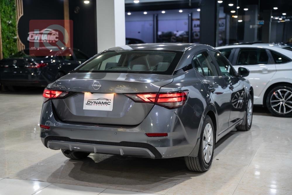 نيسان سنترا